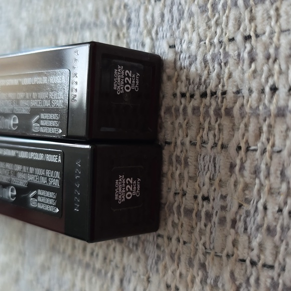 REVLON BRAND COLORSTAY SATIN INK LIQUID LIP COLOR BUNDLE OF 2 - Picture 4 of 5